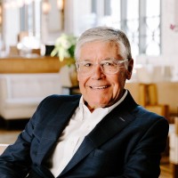 Kentwood Real Estate Employee Roy Lopez's profile photo