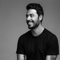 Grey Employee Fernando Hernández's profile photo