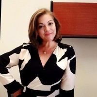 Leonor Oliva Email