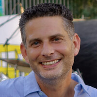 weR Augmented reality cloud Employee Tomer Chachek's profile photo