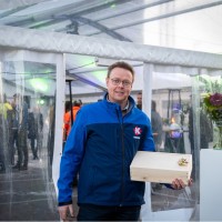 Han Uitzetter Email & Phone Number