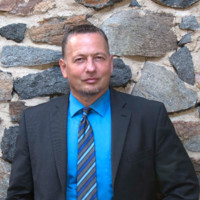 DeMoulin Bros. & Co. Employee Rob Seale's profile photo