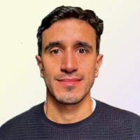 Stride Employee Raymond Torres's profile photo