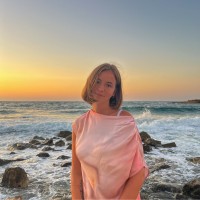 Chelina van Donnick Email
