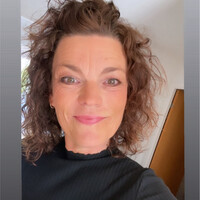 Lene Lund Email
