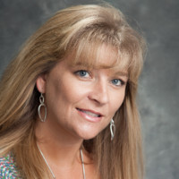 Donna Andersen Email & Phone Number