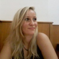 Consuelo de Chiara Email