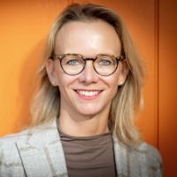 Lina von Fricken Email