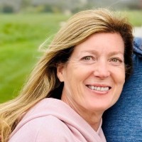 Kelly McIntosh Email & Phone Number