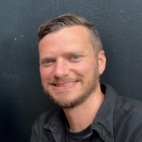 Enable Employee David Hunt's profile photo