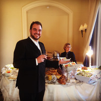 Baskin Robbins Employee Brent Bahari's profile photo