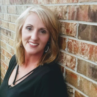 Metro Brokers Employee Neely Rozas's profile photo