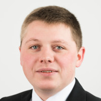 Lukas Schröder Email