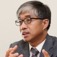 Email e telefono di Young Choi