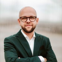 Jakub Wypych Email