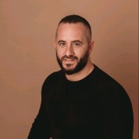 דונה-זה בית Employee Guy Dahan's profile photo