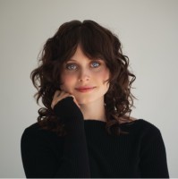 Gabriella Olson Email & Phone Number