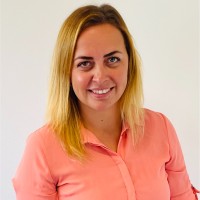 Alena Bezuchová Email