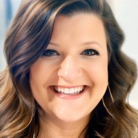 Lindsay Kral Email & Phone Number | Cushman & Wakefield Senior ...