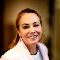 Neural Horizons AI & Digital Marketing technology and strategy Employee Lisa Warren's profile photo