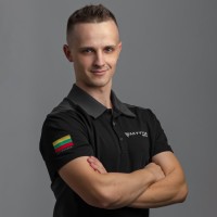 Aivaras Pečiulis Email