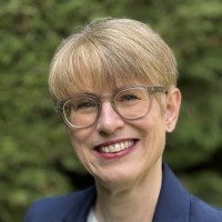 Claudia Wright Email