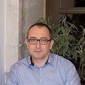 Károly Bodnár Email