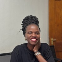 Salha Oweci Email