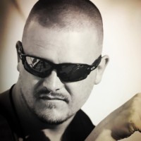 Ashton Knowles Email