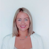 Xe.com Employee Claire Devine's profile photo