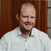 Nicolas Neumann Email