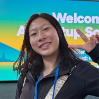 Julia Li Email