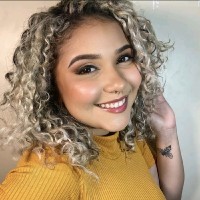 Amazon Group Employee Enely Mendes's profile photo