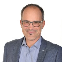 Daniel Gut Email