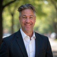 Touching Hearts at Home Employee Glenn Leingang's profile photo