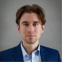 Tomasz Płatek Email