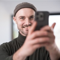 Sven Tomschin Email & Phone Number