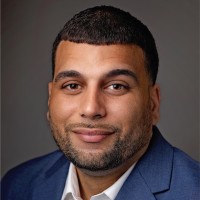 Lowe's Companies, Inc. Employee Dennis Vera's profile photo