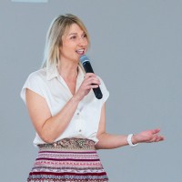 Cornelia Schweinzer Email