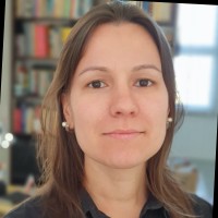 Raquel Salcedo Gomes Email