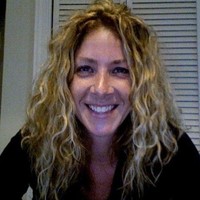 Q2ebanking Employee Sara Graves's profile photo
