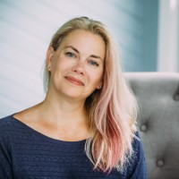 Kirsten Dichiappari Email & Phone Number