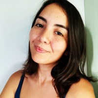 Julliana Guimarães Email