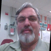 Present Time Employee Robert Andrews's profile photo