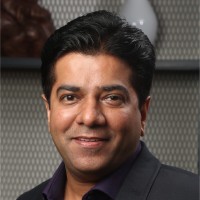 Email e telefono di Navin Mistry