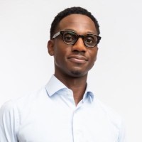 E-mail e número de telefone de Justin Bibb