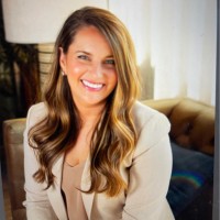 Cameron Mitchell Restaurants Employee Gretchen Moore's profile photo