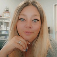 Michelle Lindsey Email
