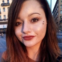 Afra Aksel Email