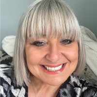 Unipart Logistics Employee Lara Watson's profile photo